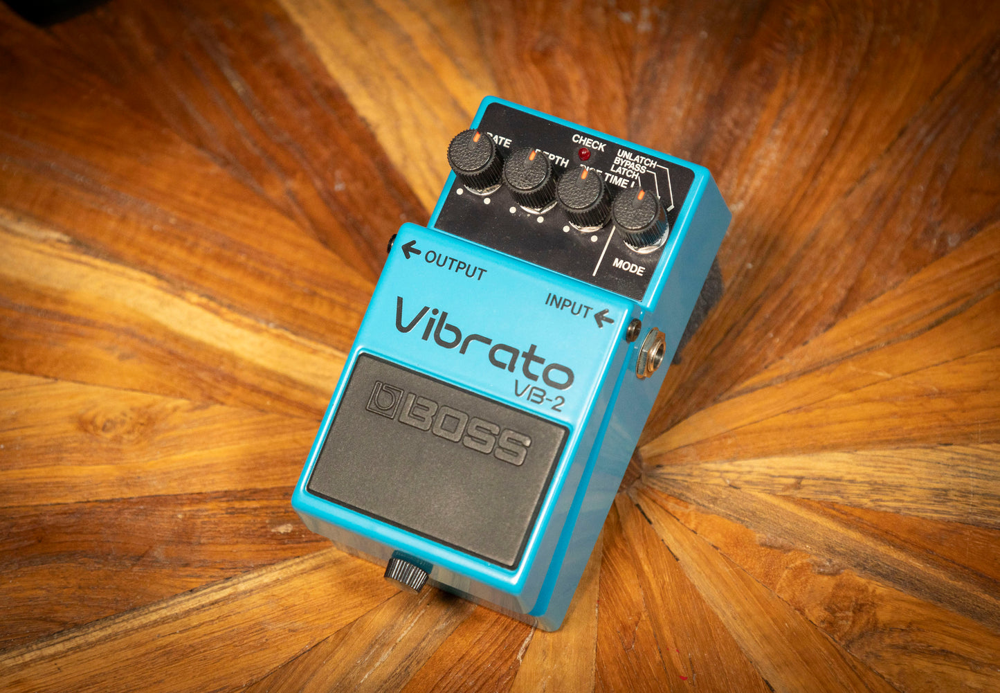 1982 BOSS Vibrato VB-2