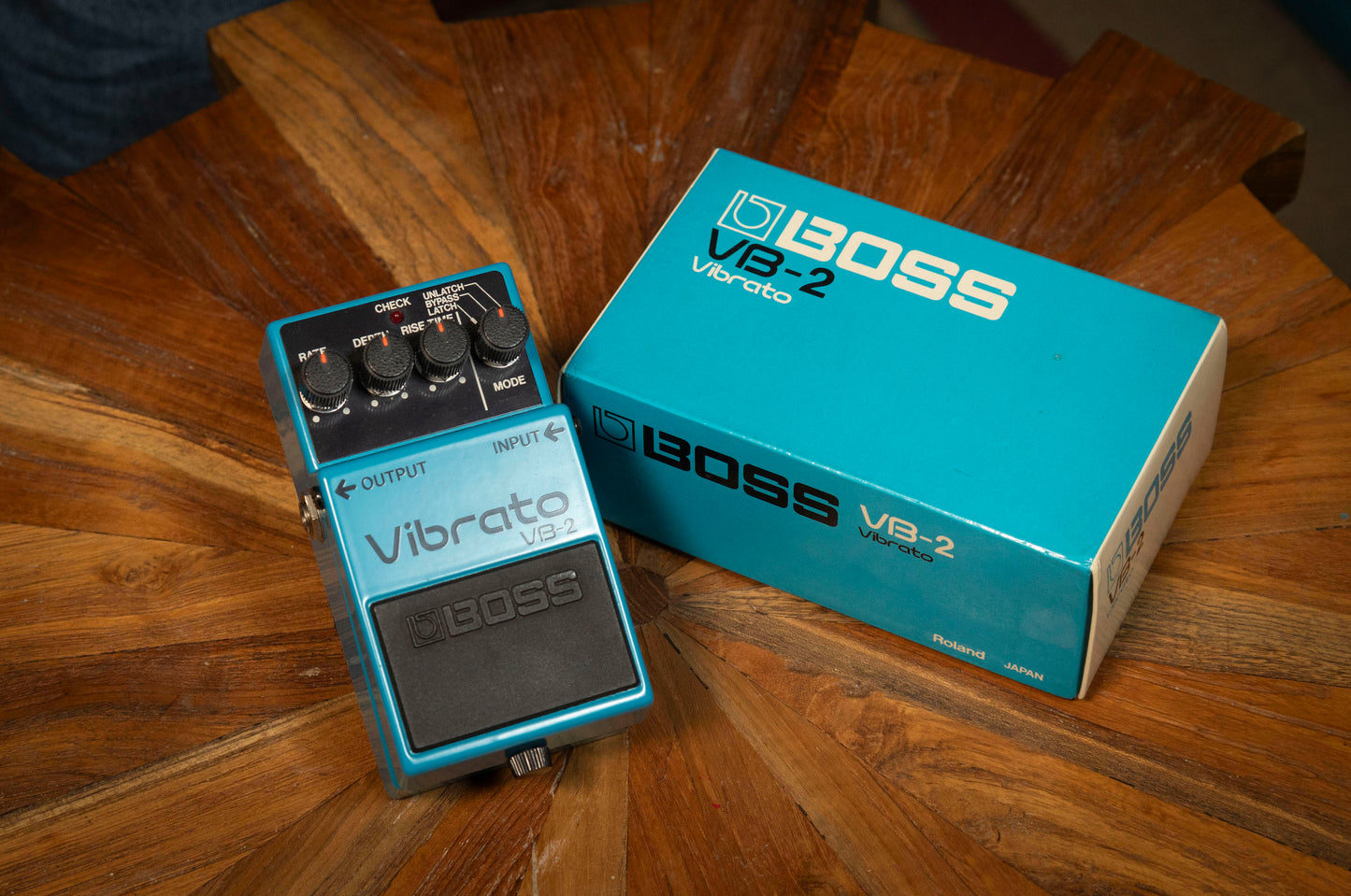 1982 BOSS Vibrato VB-2