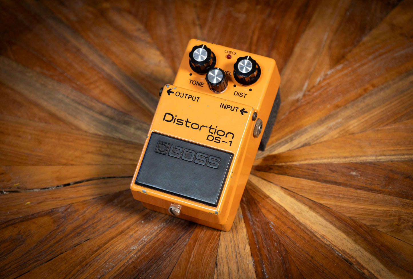 A- Boss DS-1 1979 - Orange