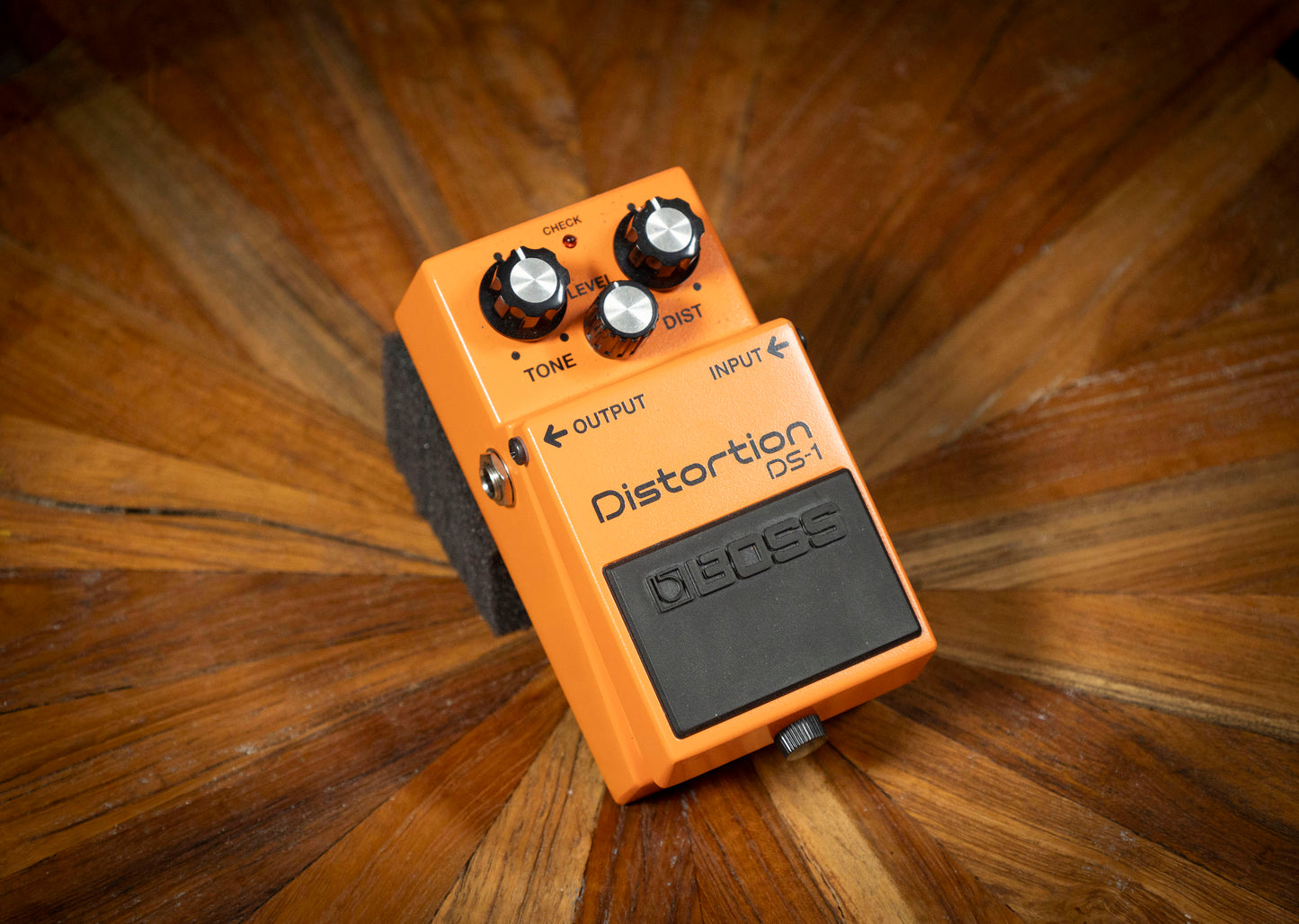 1994-Present Boss DS-1 Distortion (Silver Label) - Orange