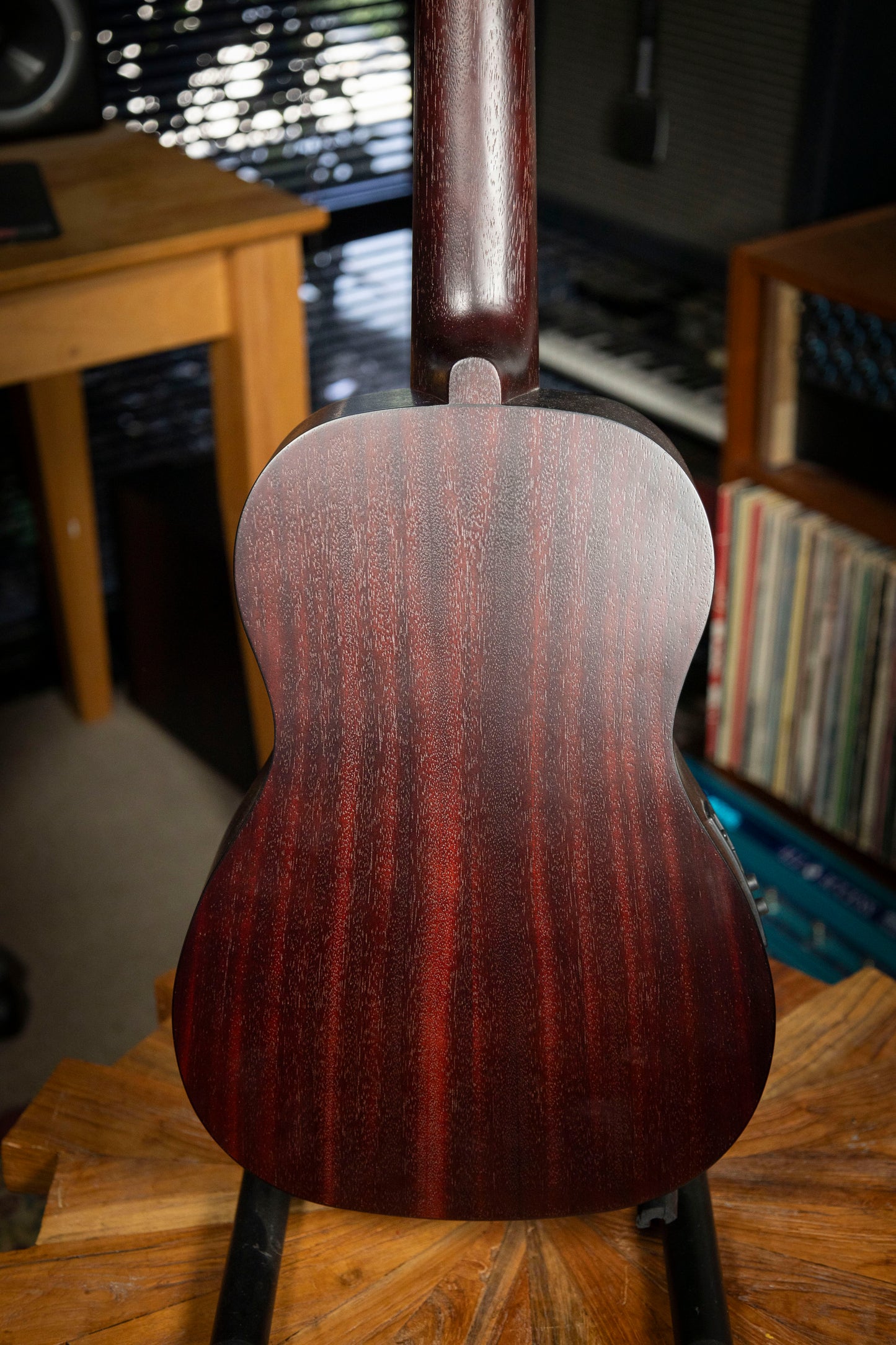 2010's Kala RMBL-FS U-Bass Rumbler Fretted Acoustic Electric Ukulele Bass - Satin Brown