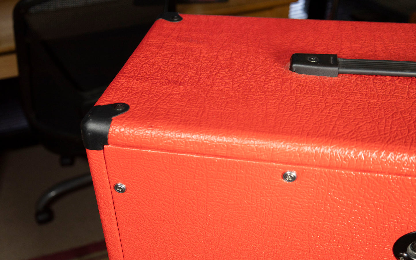 Truetone Speaker Cabinet - Red
