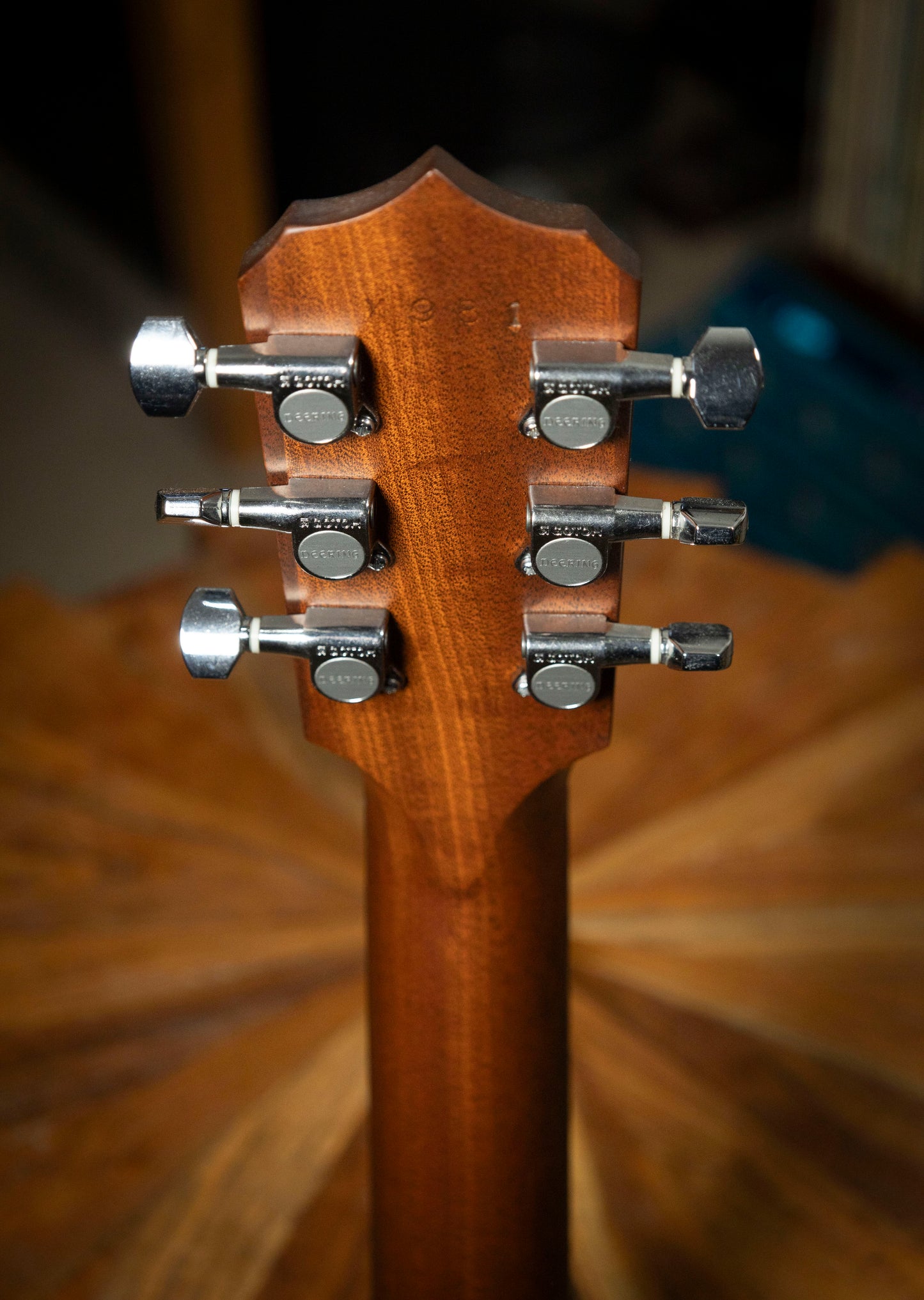 2010's Deering B6 6 String - Natural