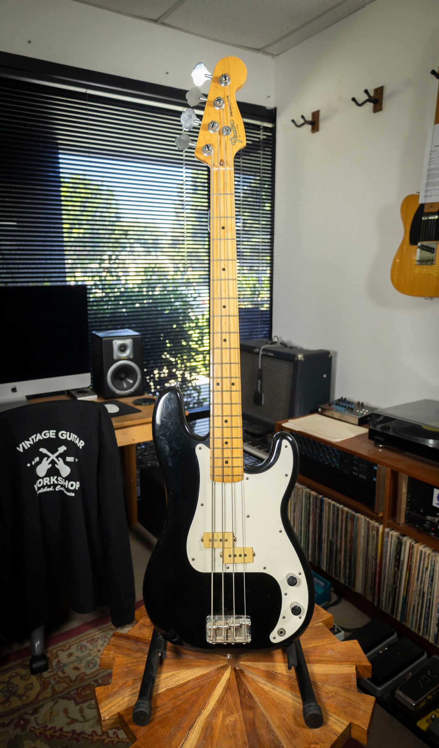 1983-1985 Fender American Standard Precision Bass with Maple Fretboard - Black