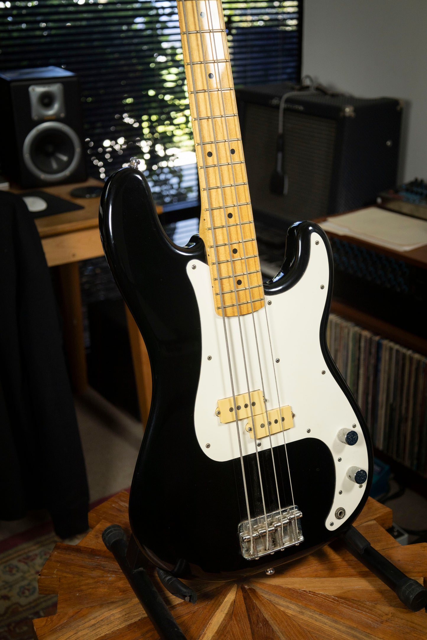 1983-1985 Fender American Standard Precision Bass with Maple Fretboard - Black