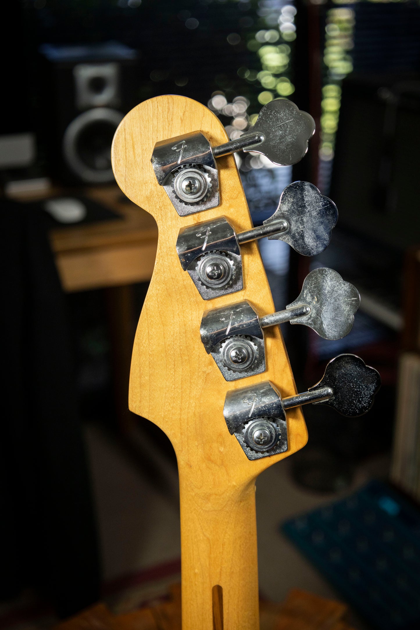 1983-1985 Fender American Standard Precision Bass with Maple Fretboard - Black
