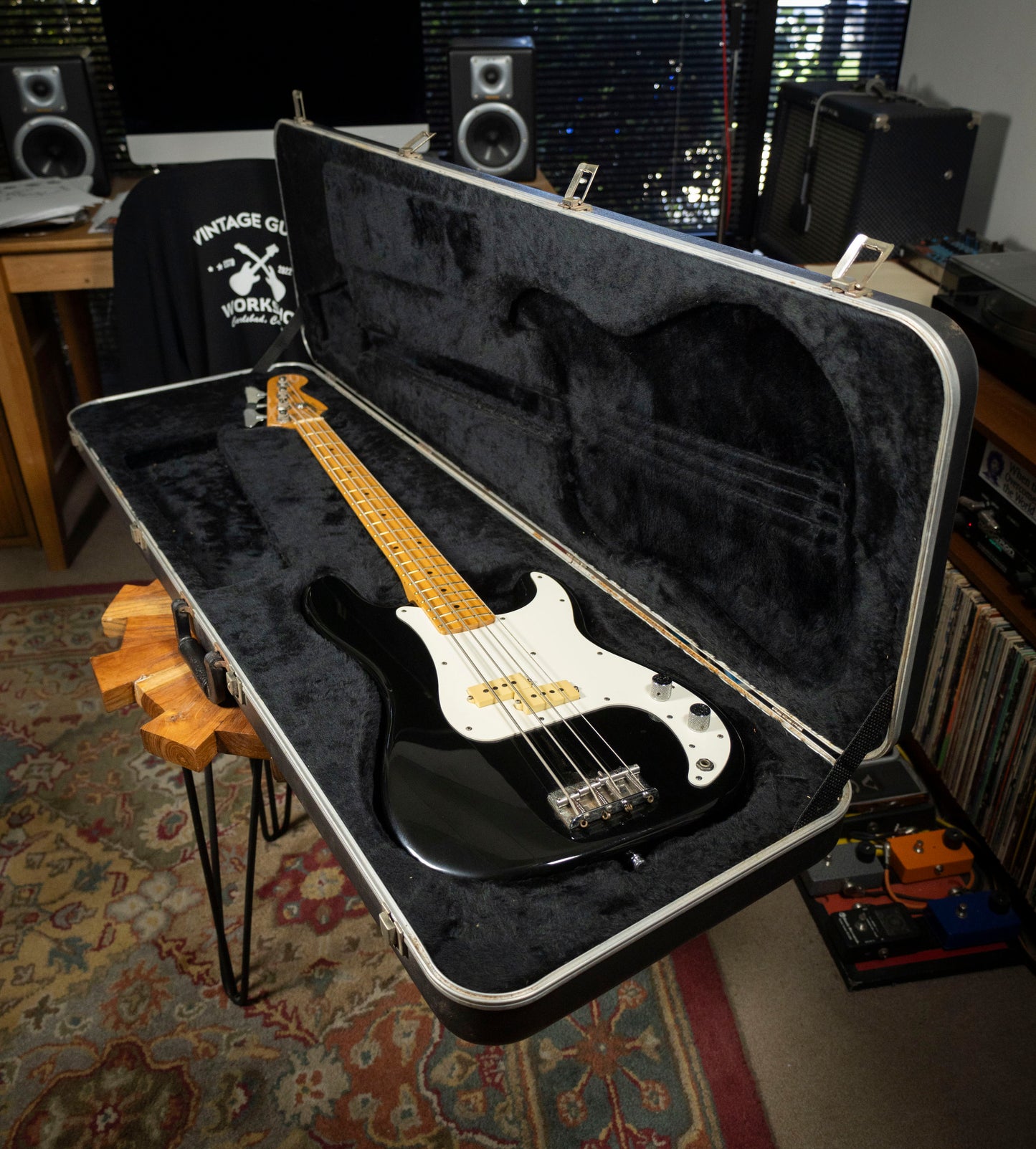 1983-1985 Fender American Standard Precision Bass with Maple Fretboard - Black