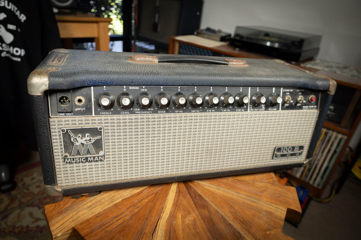 1982-1984 Music Man 100 B 100-Watt Bass Amp Head with Balanced Line Output - Black