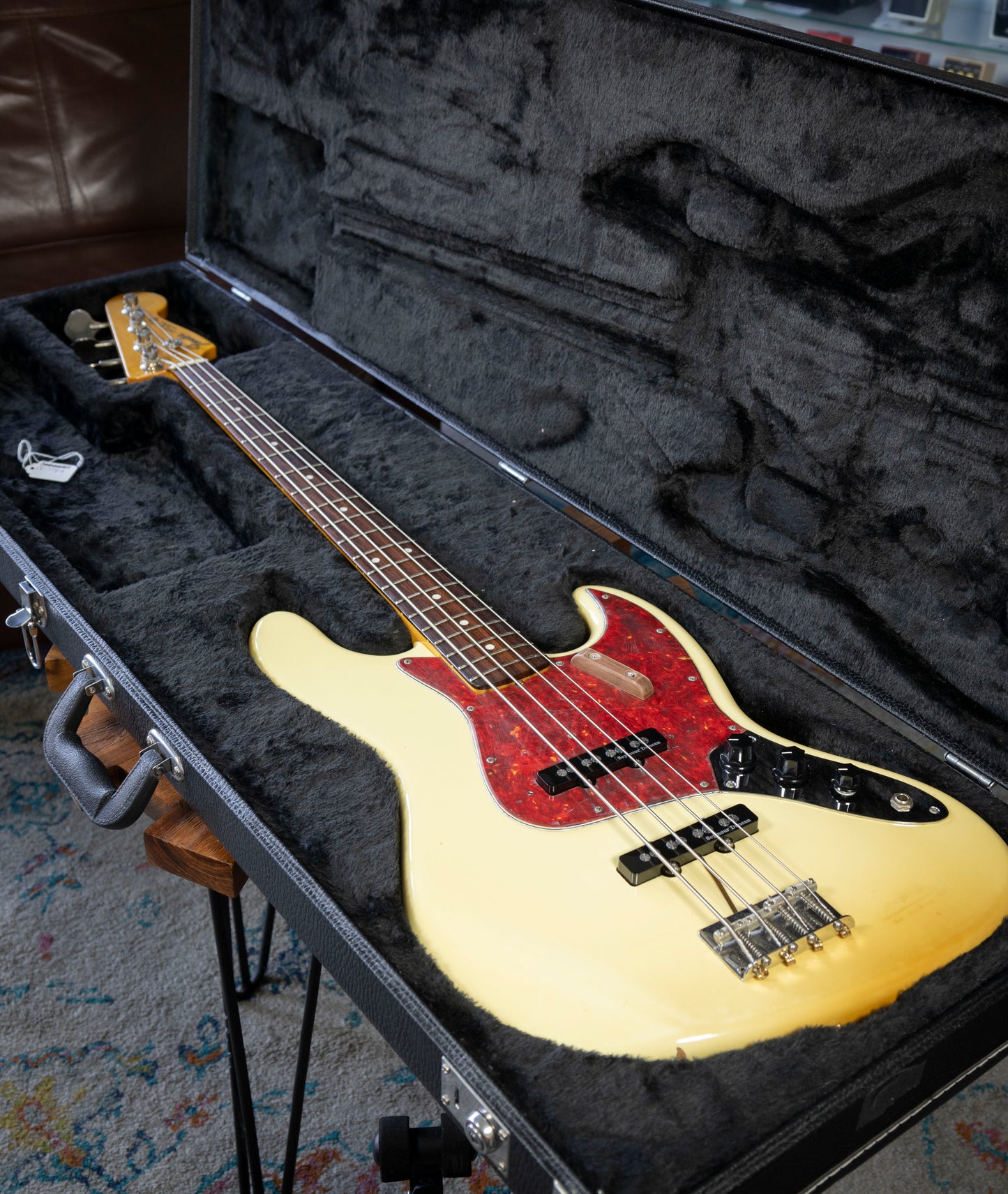 1990's Fender Jazz Bass - Buttercream