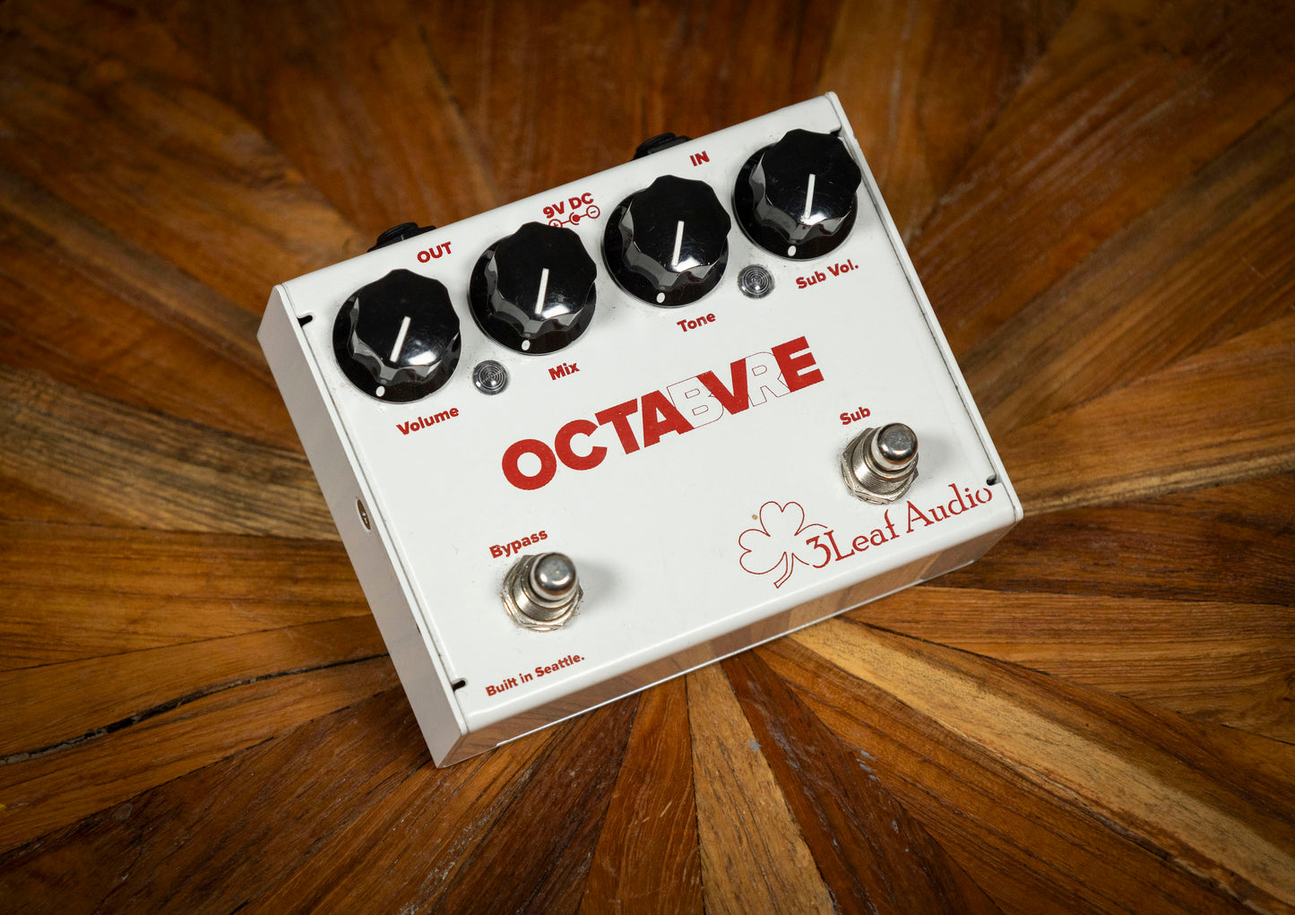 2014 3Leaf Audio Octabvre - White