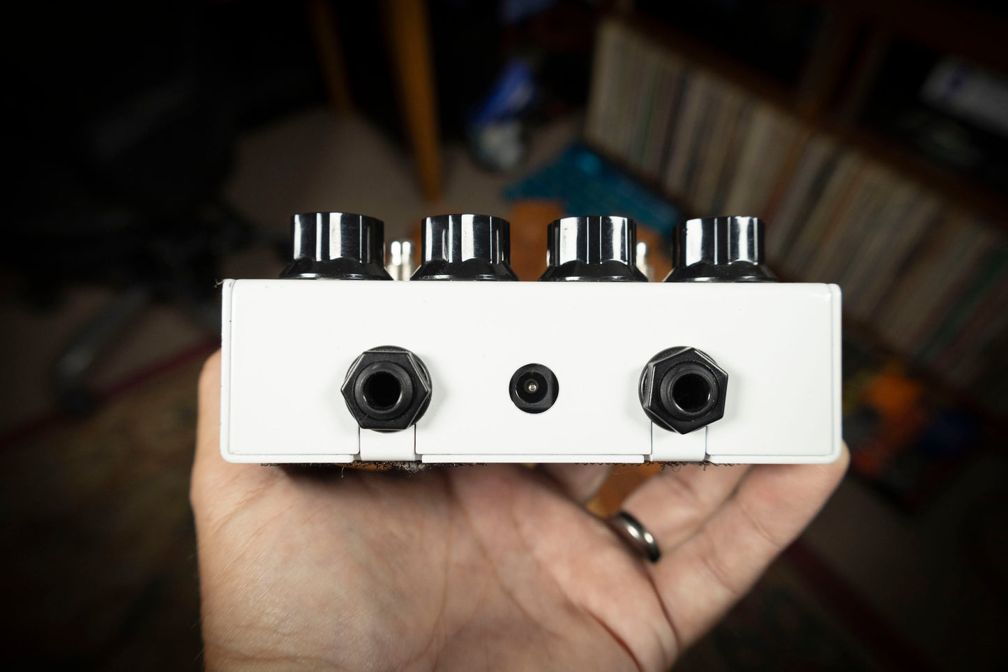 2014 3Leaf Audio Octabvre - White