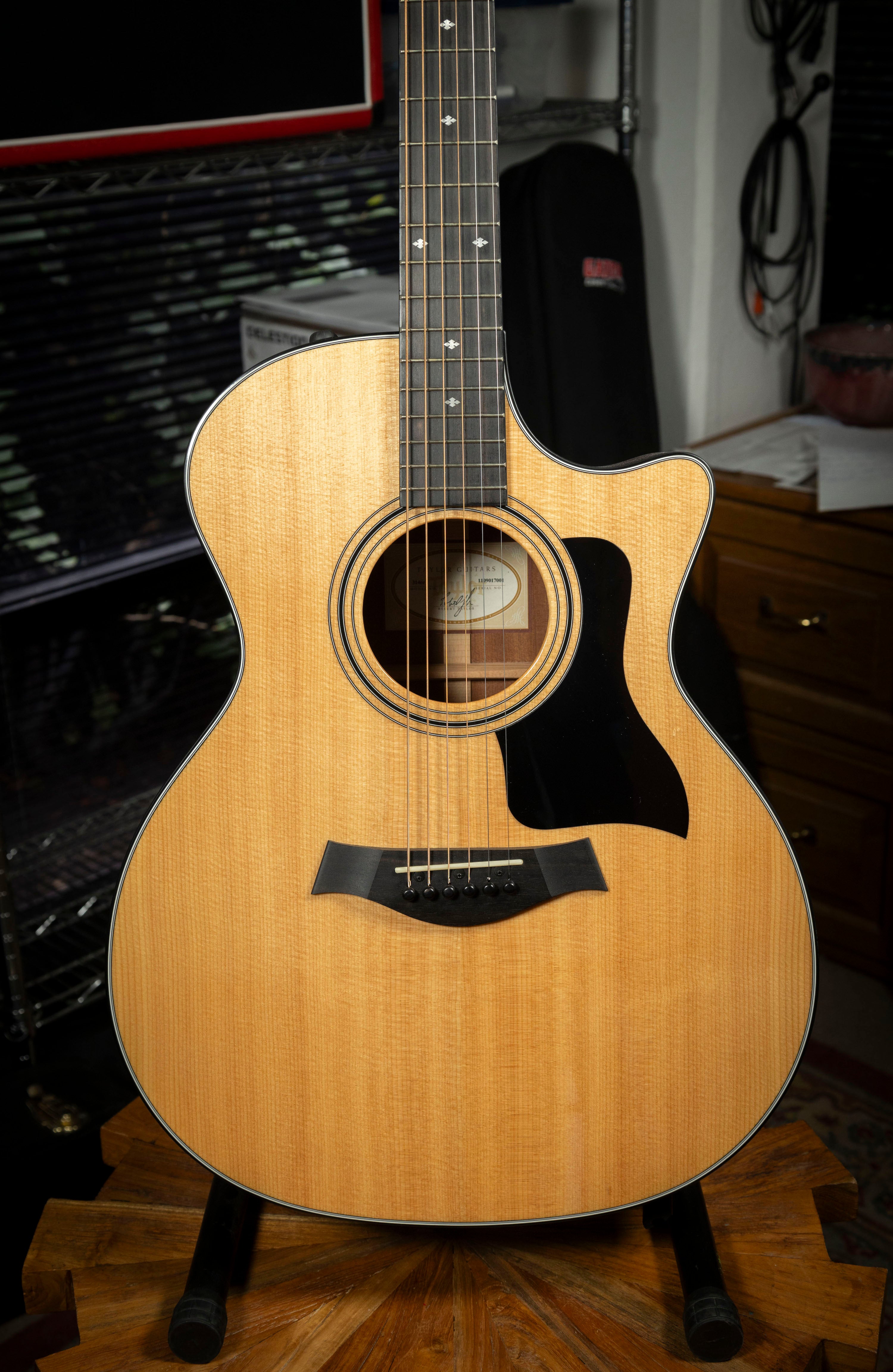 2011 Taylor 314ce with ES1 Electronics Natural – Vintage Guitar