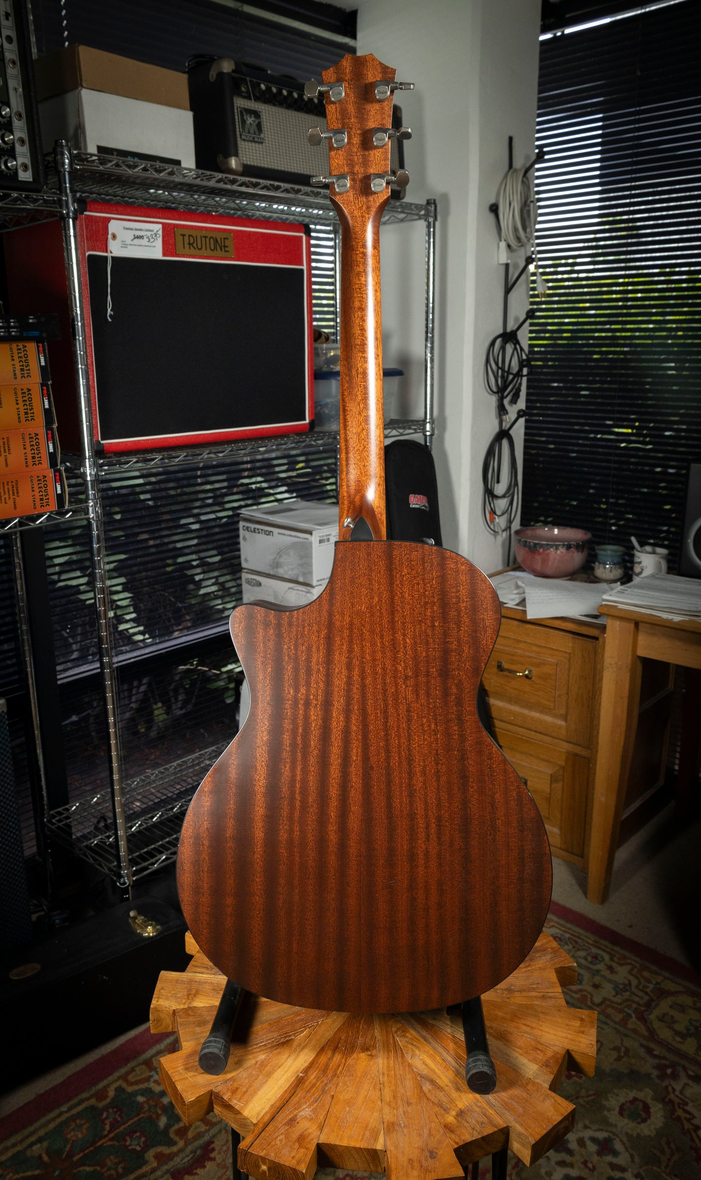 2011 Taylor 314ce with ES1 Electronics  Natural