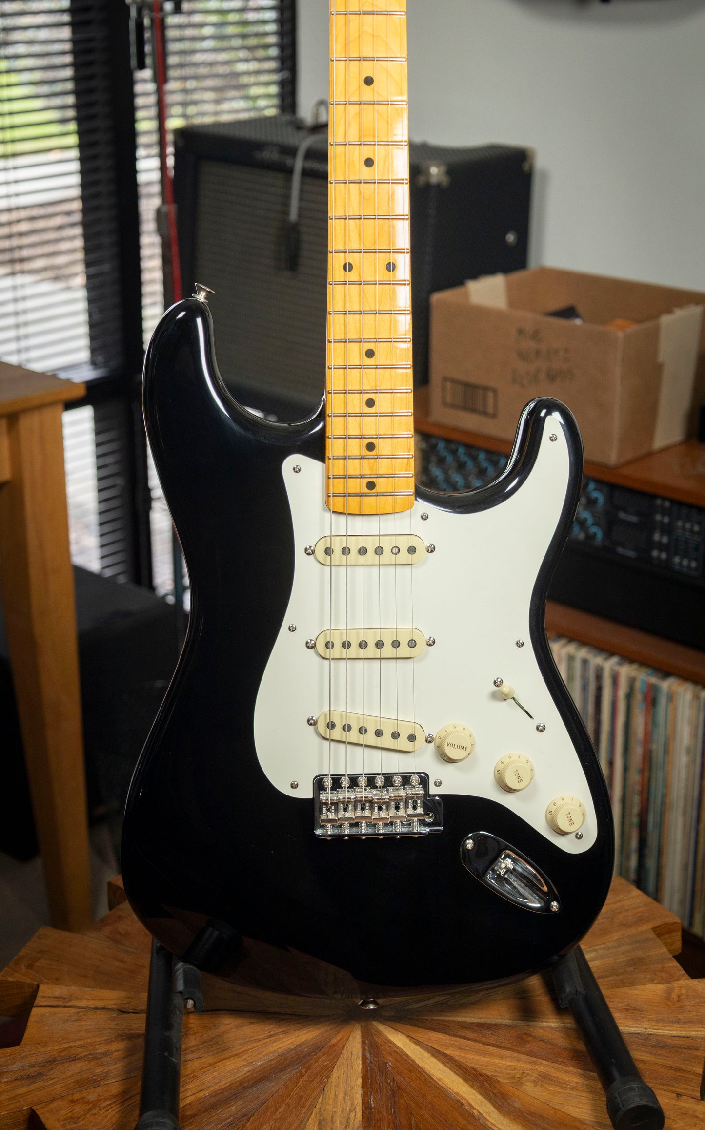 2024 Fender American Vintage 57'  - Black
