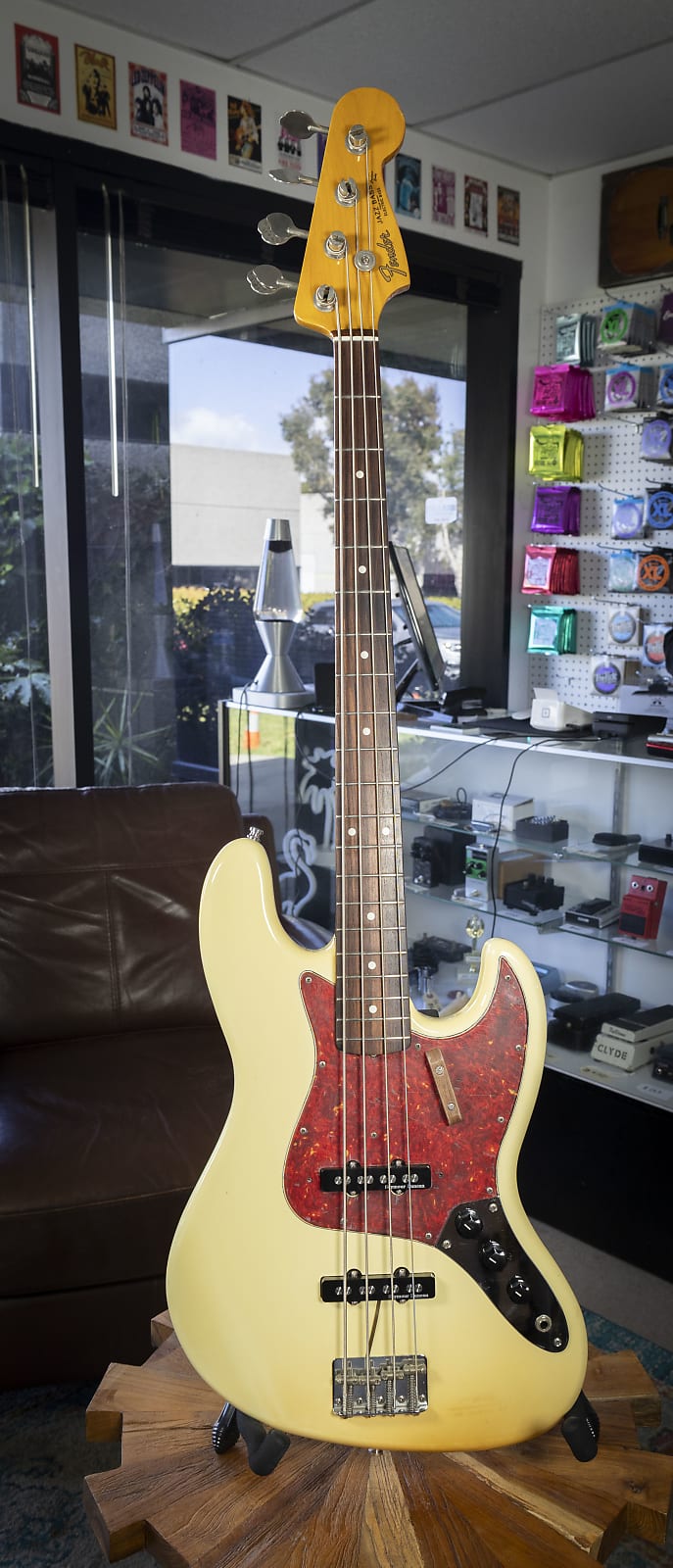 1990's Fender Jazz Bass - Buttercream