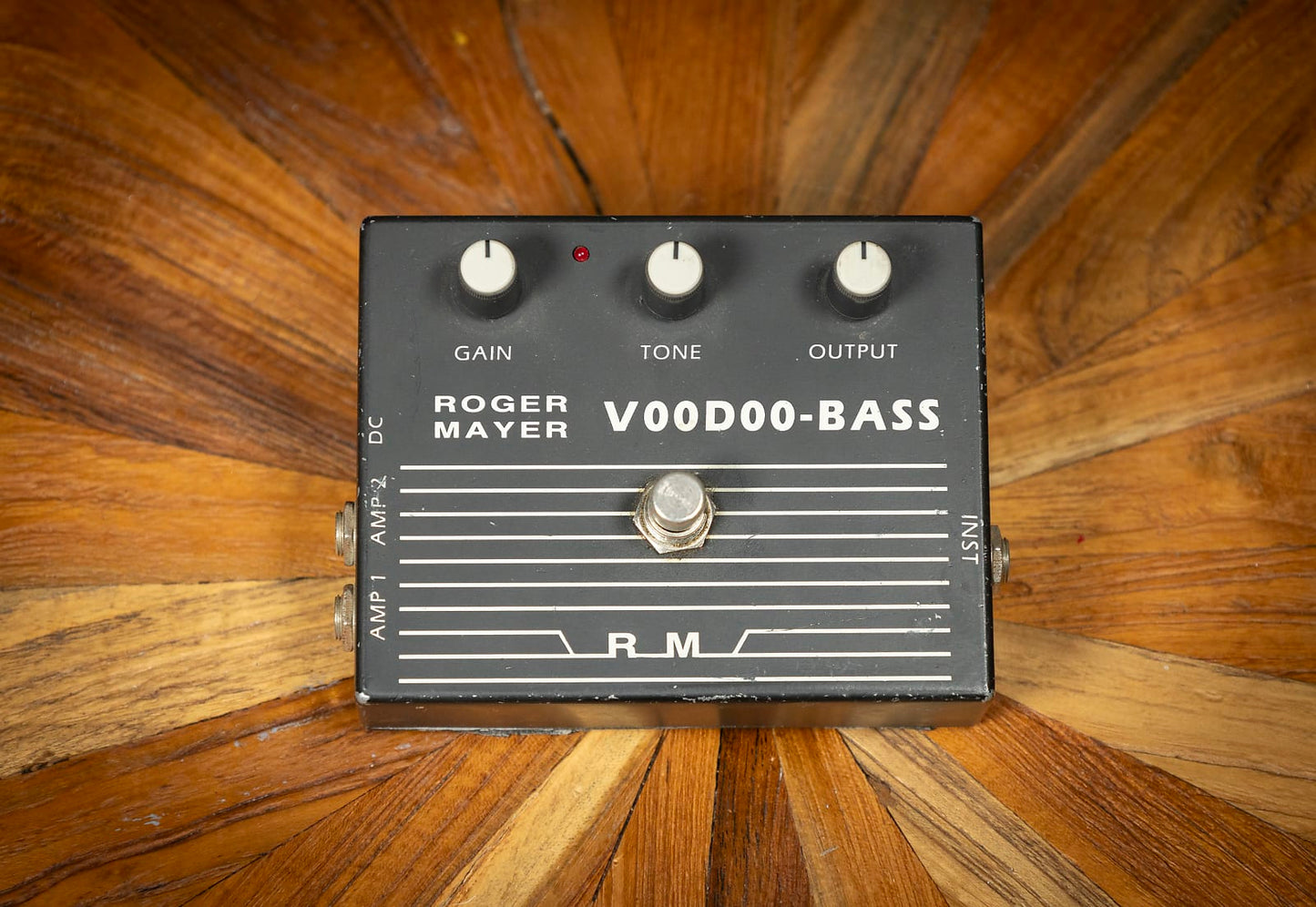 A - Roger Mayer Voodoo Bass Distortion/Compression Pedal - Black