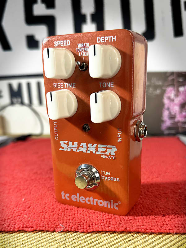 A - TC Electronic Shaker Vibrato 2011 - Orange